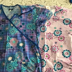 2 scrub tops